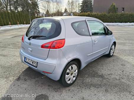 Mitsubishi Colt 1.  3 benzyna  2005