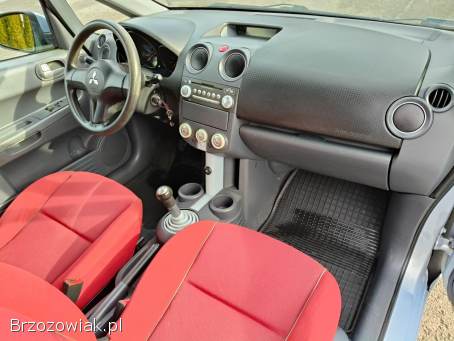 Mitsubishi Colt 1.  3 benzyna  2005