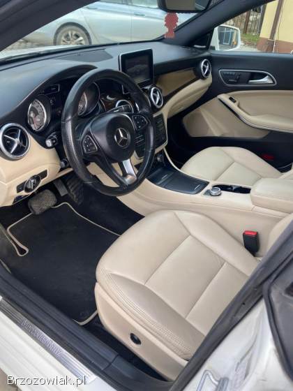 Mercedes-Benz CLA 250 2.  0 211 AMG  2015