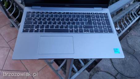 Dell Latitude 5520 15,  6 FHD IPS i5-1135G7 16GB Ram 512GB SSD Win11