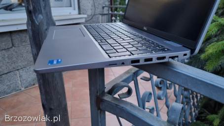 Dell Latitude 5520 15,  6 FHD IPS i5-1135G7 16GB Ram 512GB SSD Win11