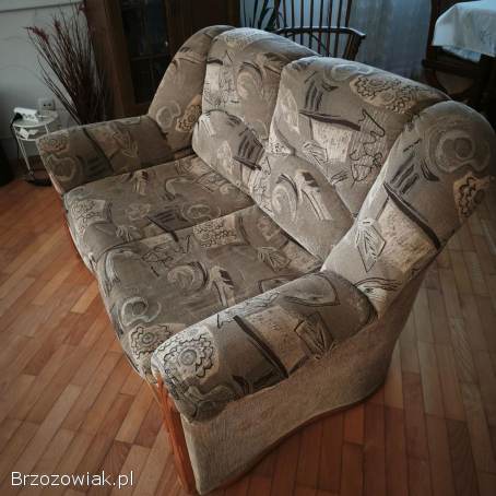 Sofa dwuosobowa z funkcją spania i pojemnikiem na pościel