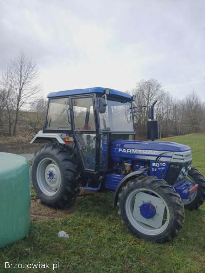 Ciągniki FARMTRAC 4x4