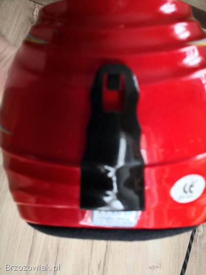 Sprzedam dziecinny kask na narty