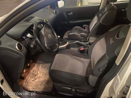 Nissan Qashqai+2 2010