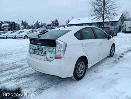 Toyota Prius 1.  8 hybrid 10r 2010