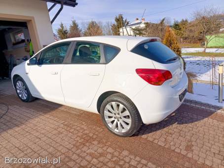 Opel Astra 1.  6 B 2009