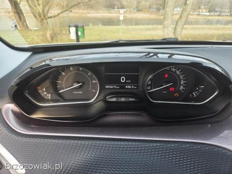 Peugeot 2008 1.  2 e-THP Style 2015