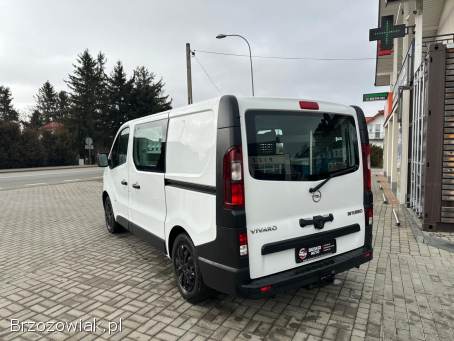 OPEL VIVARO!  Zabudowa paki!  176 tys przebiegu!