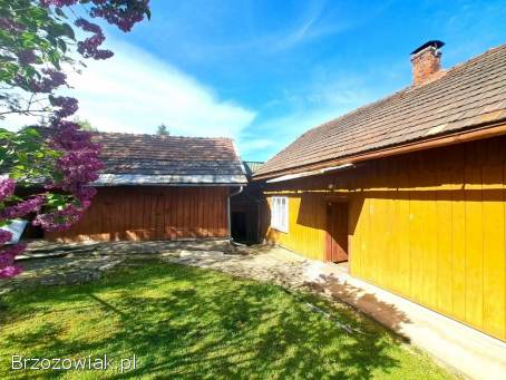 Dom drewniany 77 mkw.  na działkach 9,  92 ar Sanok Wójtostwo