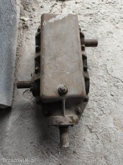 Przekładnia rozrzutnik obornika