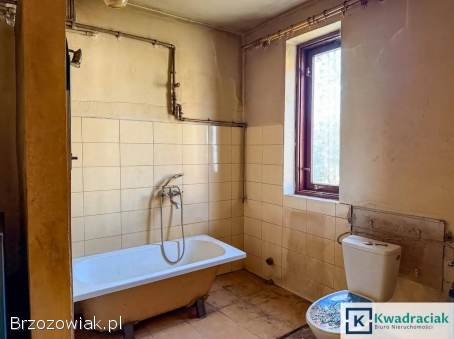 Święcany (gm.  Skołyszyn) – dom do generalnego remontu