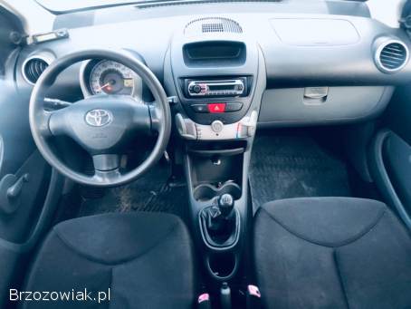 Toyota Aygo 1.  0VVT-i / 68KM 2007