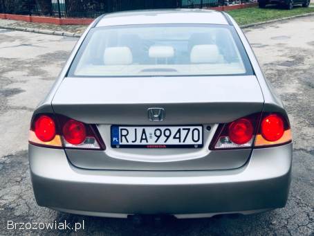 Honda Civic 1.  8 + LPG 2006