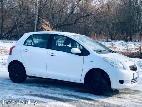 Toyota Yaris 1.  0VVT-i / 69KM 2007