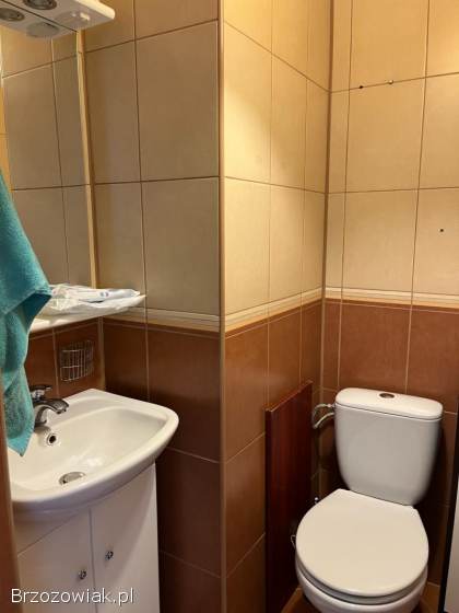 Sprzedam mieszkanie 3 pokoje Krosno w centrum ul Grodzka winda 68.  6 m2