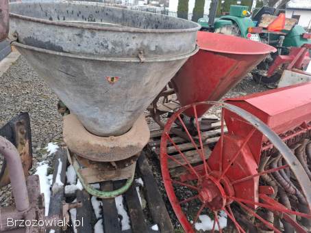 Sprzedam rozsiewacz do nawozu agromet brzeg lejek