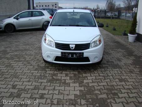 Dacia Sandero 1.  2 16V benz.   2009