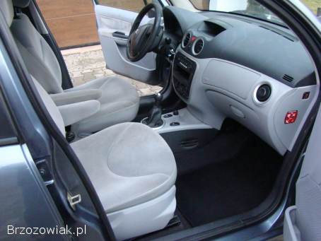 Citroën C3 1,  1 benz.   2007