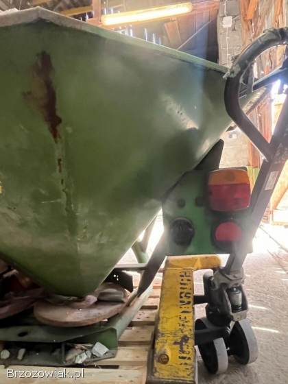 Rozsiewacz Amazone 600L