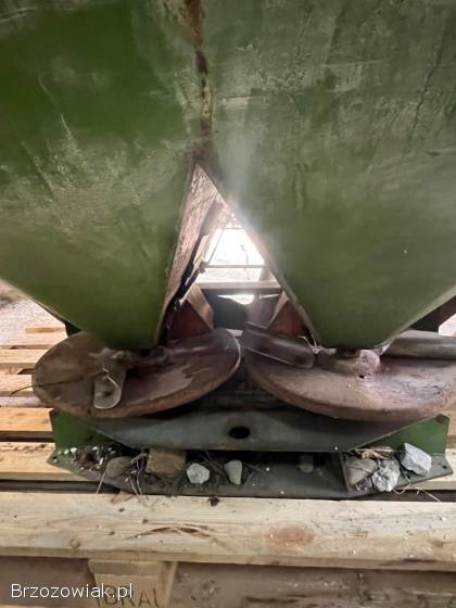 Rozsiewacz Amazone 600L