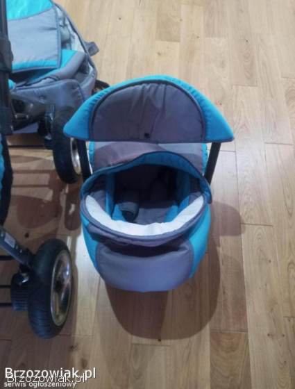 Wózek dziecięcy z akcesoriami