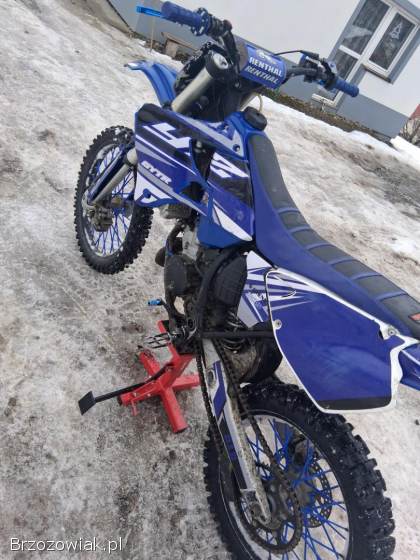 Yamaha YZ 2001