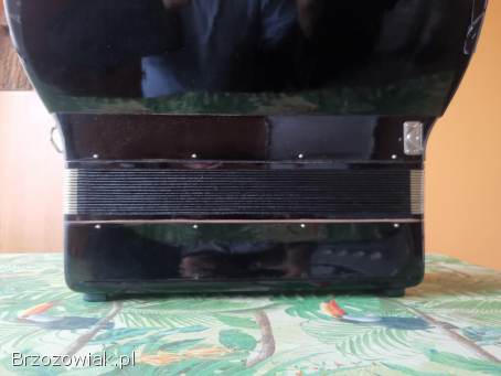 Akordeon CANTULLIA 96(trzy chory)