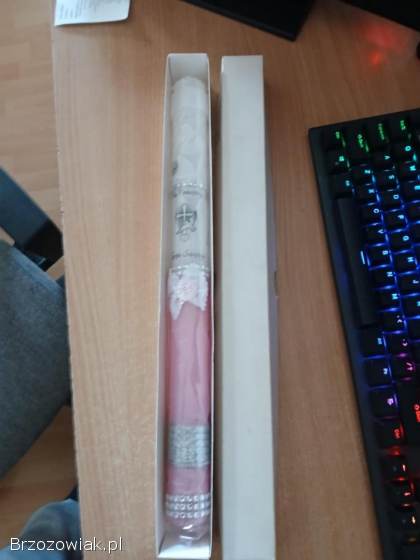 Sprzedam świecę do chrztu nową.