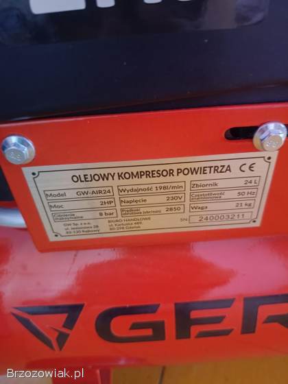 Kompresor olejowy Germina 24 l z pistoletami i wężem firmy Dekster