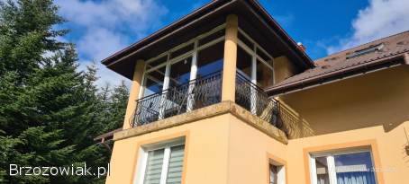 Naprawa okien i drzwi.  Pomiar i montaż roletki,  żaluzje,  moskitiery.