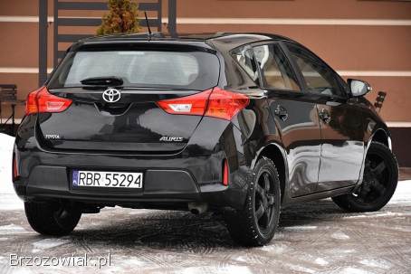 Toyota Auris 2015