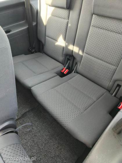 Volkswagen Touran Minivan 2004