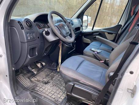 Autolaweta Renault Master 3 2.  3 dCi 150KM
