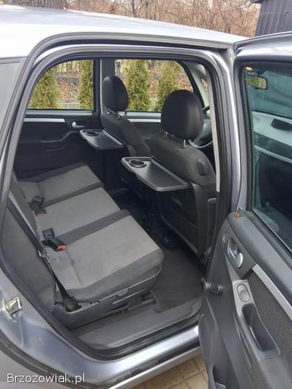 Opel Meriva Meriva 1.  6 benzy 2003