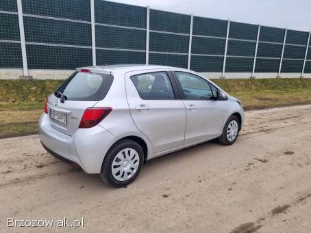 Toyota Yaris 1.  3 benzyna  2015