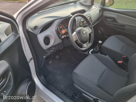 Toyota Yaris 1.  3 benzyna  2015