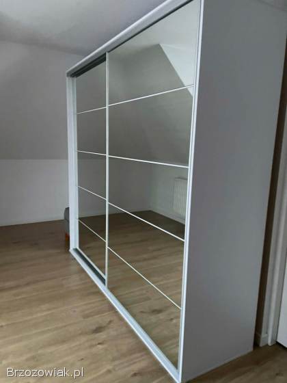 Szafa z drzwiami przwsuwanymi