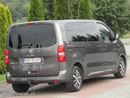 Toyota Proace Verso 8-osób Traveller 2019