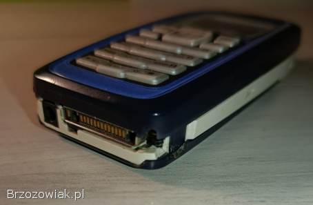 Telefon komórkowy Nokia 3100.