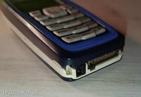 Telefon komórkowy Nokia 3100.