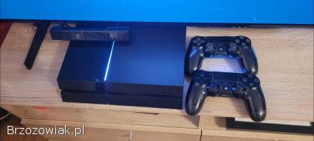 PS4 + KAMERA + 2PADY