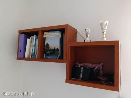 Meble: szafa,  komoda,  półka,  komoda.