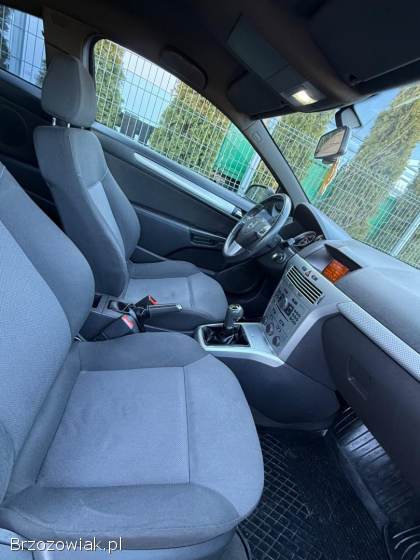 Opel Astra GTC 1.  8B 116km 2005