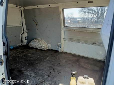 Volkswagen Transporter T4 2.  5TDI 88km 02r