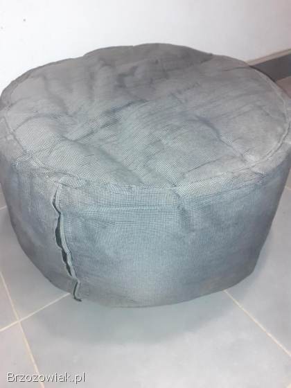 Oddam za darmo pufę i dwie poduszki