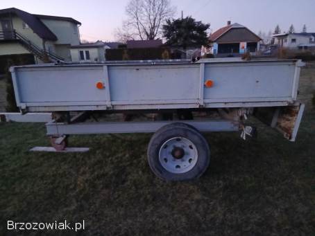 Przyczepa z 3 stronnym kiprem