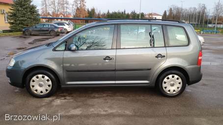 Volkswagen Touran 1.  6 MPI Zadbany 2003