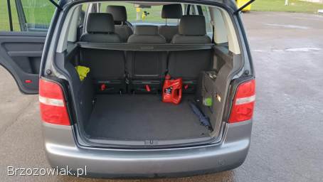 Volkswagen Touran 1.  6 MPI Zadbany 2003