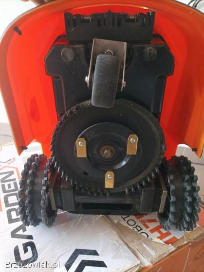 Robot koszący GardenX H-750